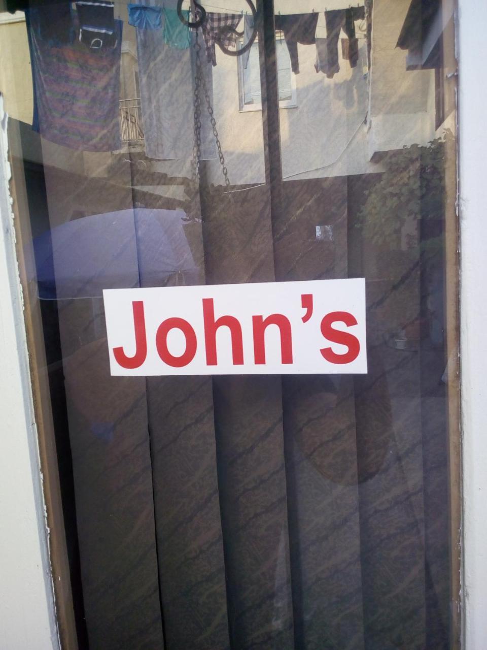 Hotel John’s Sochumi Exterior foto